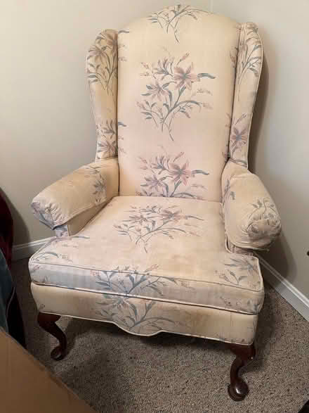 Photo of free furniture ext (Valley Station Ky) #3