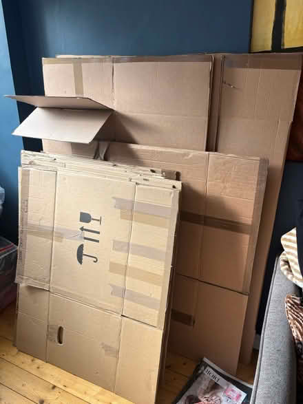 Photo of free moving boxes with rails (SE19 3LN) #3