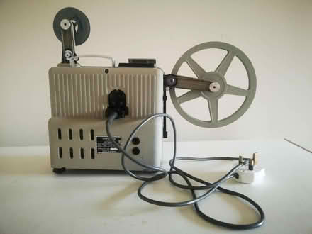 Photo of free 8 mm film projector - no sound (North Ferriby HU14) #2