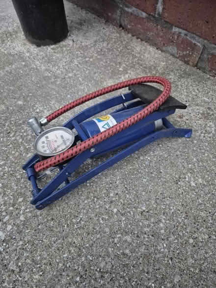 Photo of free Foot pump (Prescot L35) #1