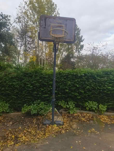 Photo of free Basketball Hoop Free Standing (Ben Rhydding) #2