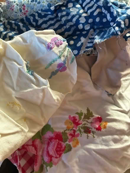 Photo of free Bag of cotton and silk fabric scraps (Upton CH2) #2