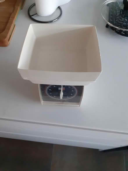 Photo of free Kitchen scales (Winterbourne bristol) #3