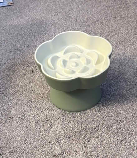 Photo of free Cat harness, Bed and Slow Feeder (Wilmington) #4