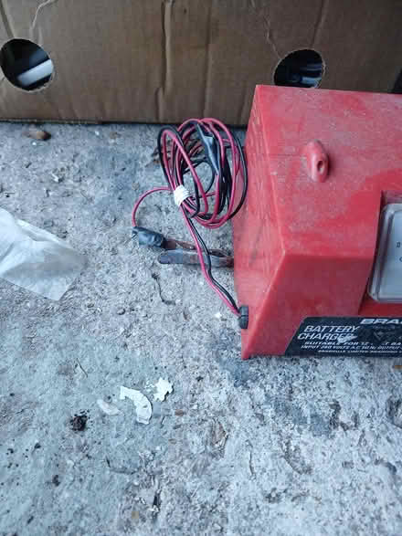 Photo of free Bradex Battery charger (Bournemouth/Poole BH12) #3