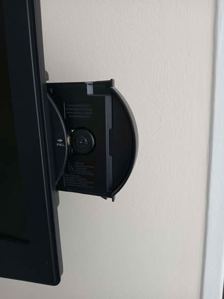 Photo of free Tv with built in dvd player. (Pitsea SS13) #2