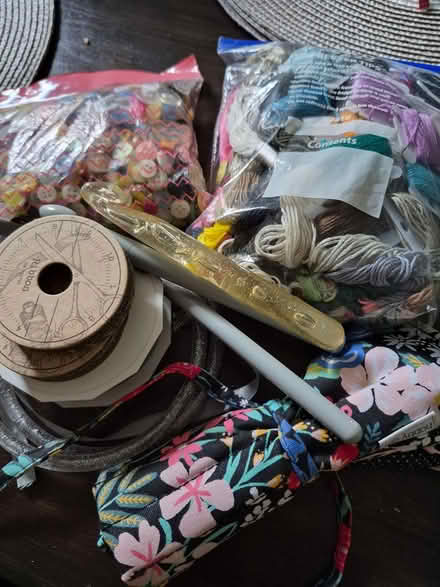 Photo of free craft items (Aldershot GU12) #1