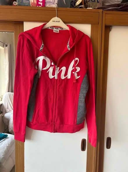 Photo of free Selection of clothing. (Western Park LE3) #1