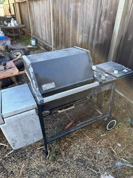 Photo of free BBQ pit (Hayward) #2