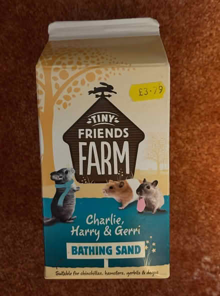 Photo of free Unopened chinchilla sand (Kenilworth CV8) #1