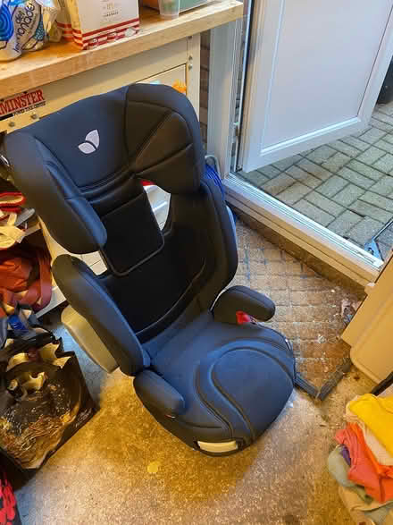 Photo of free Child’s car seat (Frimley .. paddock hill GU16) #1