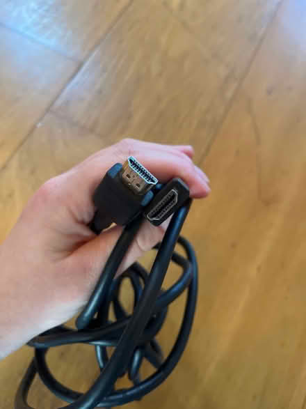 Photo of free HDMI to hdmi lead (OX14) #1