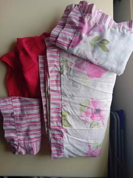 Photo of free Quilt Set with fitted sheet Double (Ivybridge PL21) #1