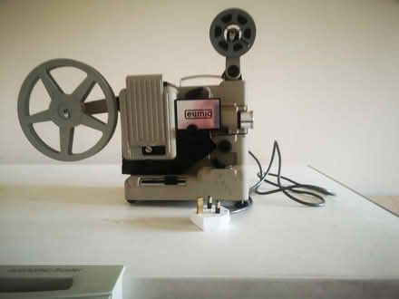 Photo of free 8 mm film projector - no sound (North Ferriby HU14) #1
