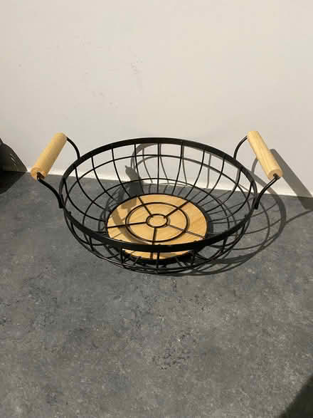 Photo of free Fruit Bowl (Bilton HG1) #1