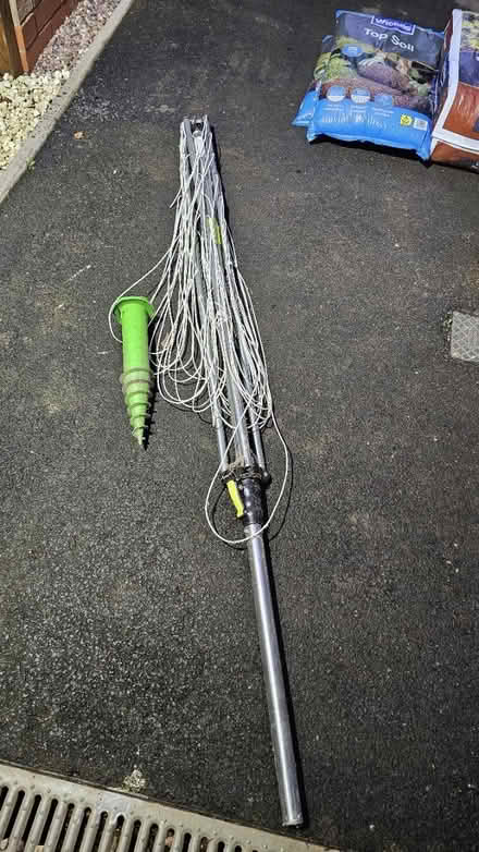 Photo of free Garden hanging air dryer (Tamworth B79) #1