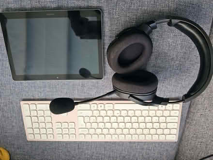 Photo of free Non working electronic (Lower Morden SM3) #1