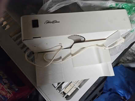 Photo of free deli-style slicer (Near Vassar College) #1