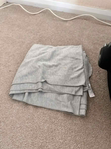 Photo of free Car seat and baby sling (Ng166gp) #2