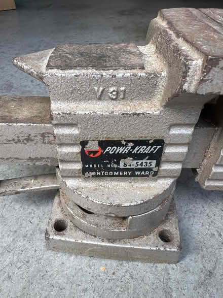 Photo of free Vise (Moutain View near San Antonio) #2