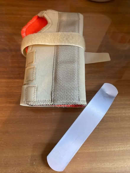 Photo of free Thermoskin L wrist brace XS (Horley) #4