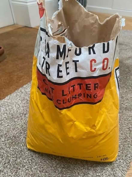 Photo of free Opened bag of cat litter (Thames Ditton KT7) #1
