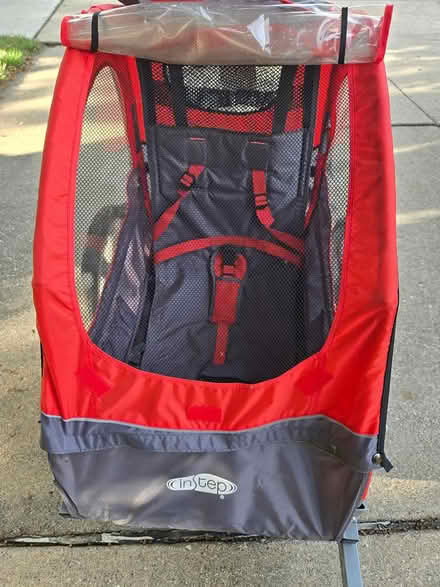Photo of free Bike trailer (Downers Grove) #3