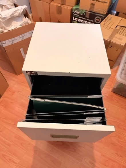Photo of free 2 drawer filing cabinet (Anniesland, glasgow, G12) #2