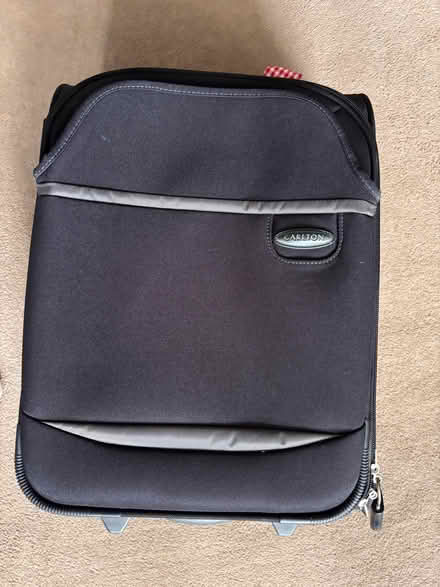 Photo of free Small hand carry luggage, 2 wheels (Wandsworth Common SW17) #3
