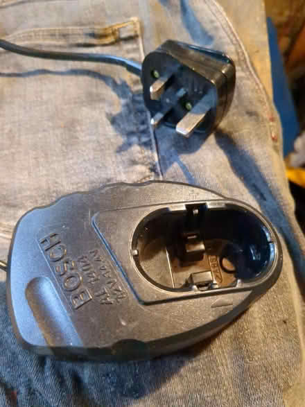 Photo of free Bosch battery charger (Sherwood NG5) #1