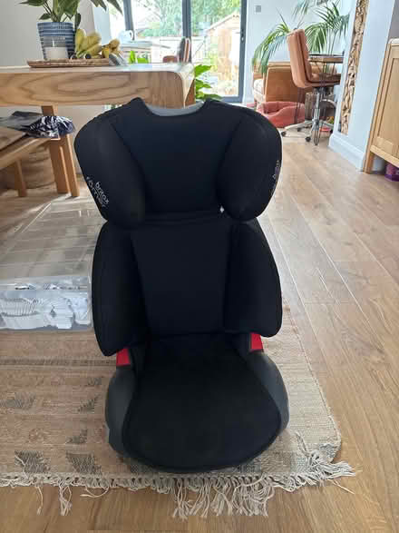 Photo of free Highback booster/car seat (Whoberley CV5) #1
