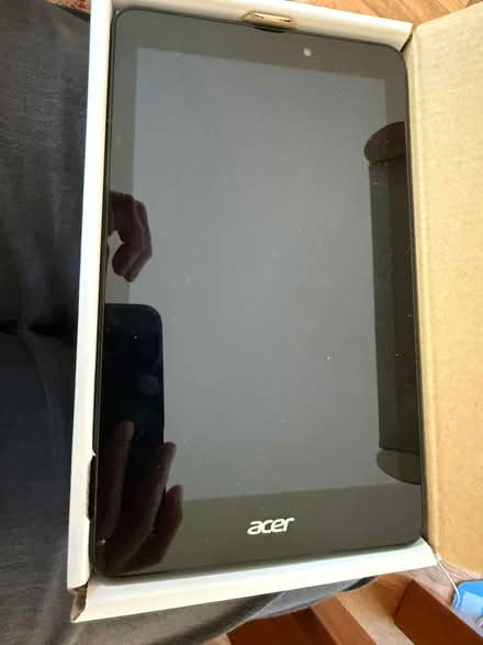 Photo of free acer Iconia. One 8 (Great Moor SK7) #2