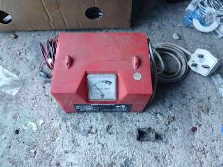 Photo of free Bradex Battery charger (Bournemouth/Poole BH12) #2