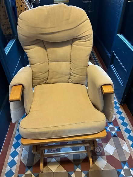 Photo of free Rocking / nursing chair (N10 near Colney Hatch Lane) #1