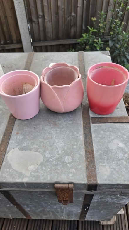 Photo of free Pink ceramic flower pots (Northolt) #1