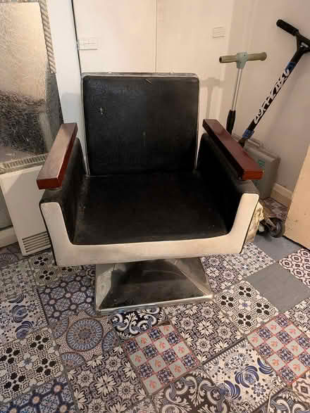 Photo of free Used chair (Bow - Roman Road) #3
