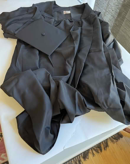 Photo of free Cap and Gown for Masters Degree (Moutain View near San Antonio) #1