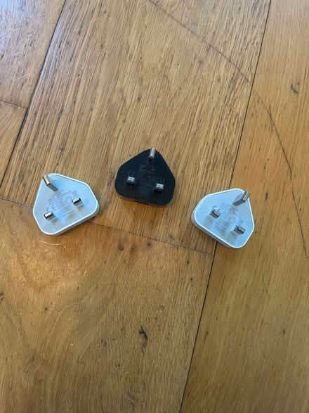 Photo of free 3x usb plugs (OX14) #1