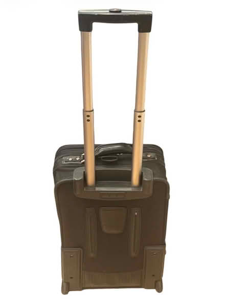 Photo of free Swiss Gear Carryon. Suitcase (Brooklyn Storage) #3