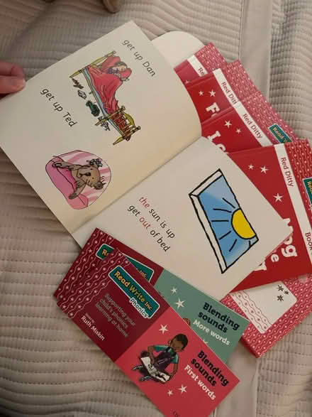 Photo of free Reading books age 5-7 (Nash Mills, HP3) #2