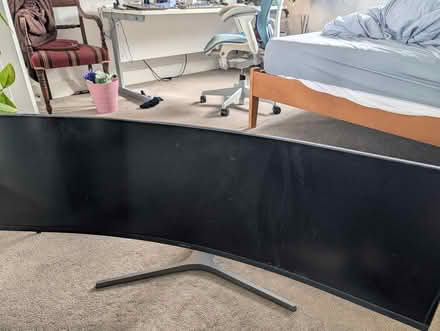 Photo of free BROKEN ultrawide curved (Beckenham BR3) #1