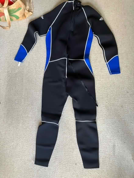 Photo of free Menβs wet suit (Aldrington BN3) #1