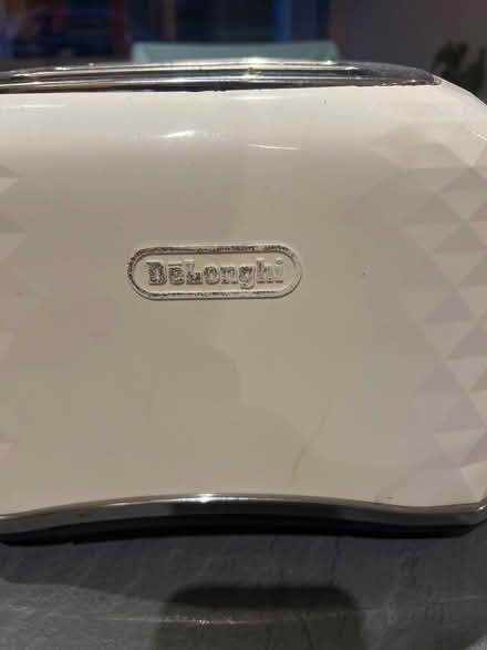 Photo of free Delonghi 4 slice toaster (Wateringbury ME18) #3