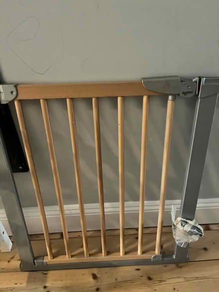 Photo of free Used baby gate (Clapham South) #1