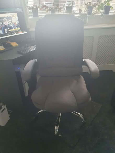 Photo of free pc chair desk chair (Charminster BH8) #1