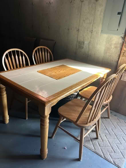 Photo of free table (Clarkston) #1