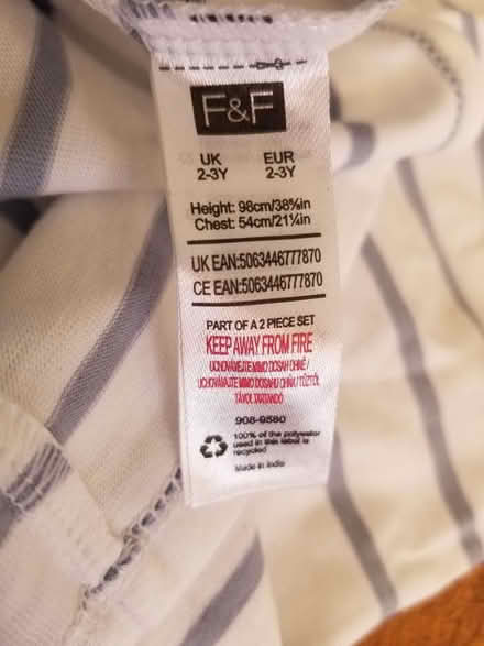 Photo of free Child's T-Shirt 2-3 Years (Gloucester GL1) #4
