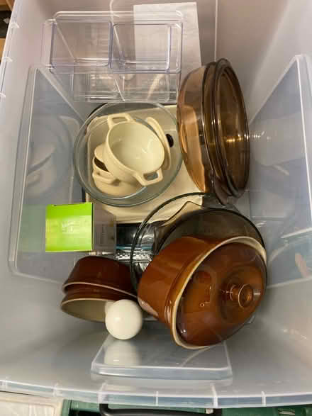 Photo of free Clear out of kitchen items (Woking GU22 8RR) #2