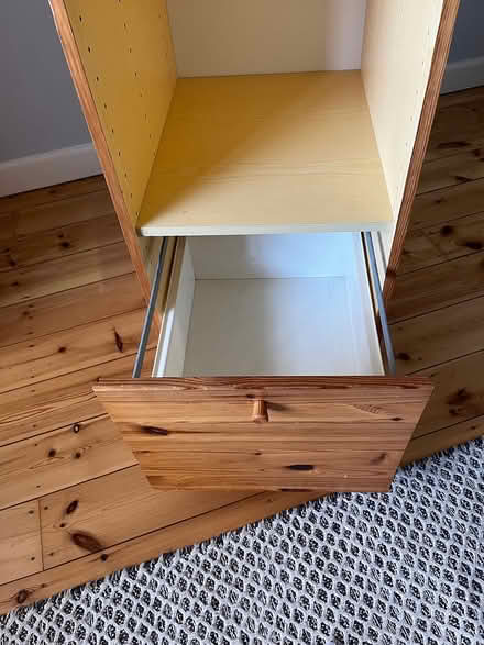 Photo of free shelving unit with drawer (Poulner BH24) #3