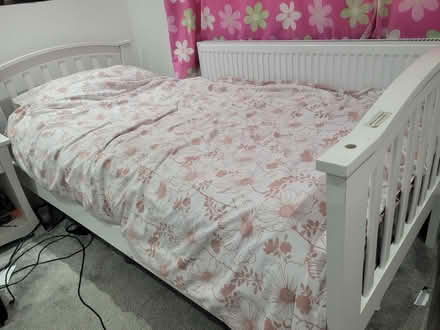 Photo of free Angle bed (Hangerlane W5) #1
